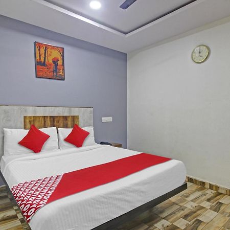 Super Hotel O Sri Sai Regency ハイデラバード エクステリア 写真