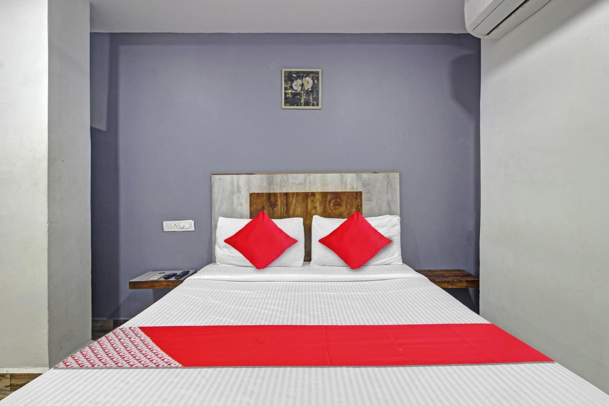 Super Hotel O Sri Sai Regency ハイデラバード エクステリア 写真