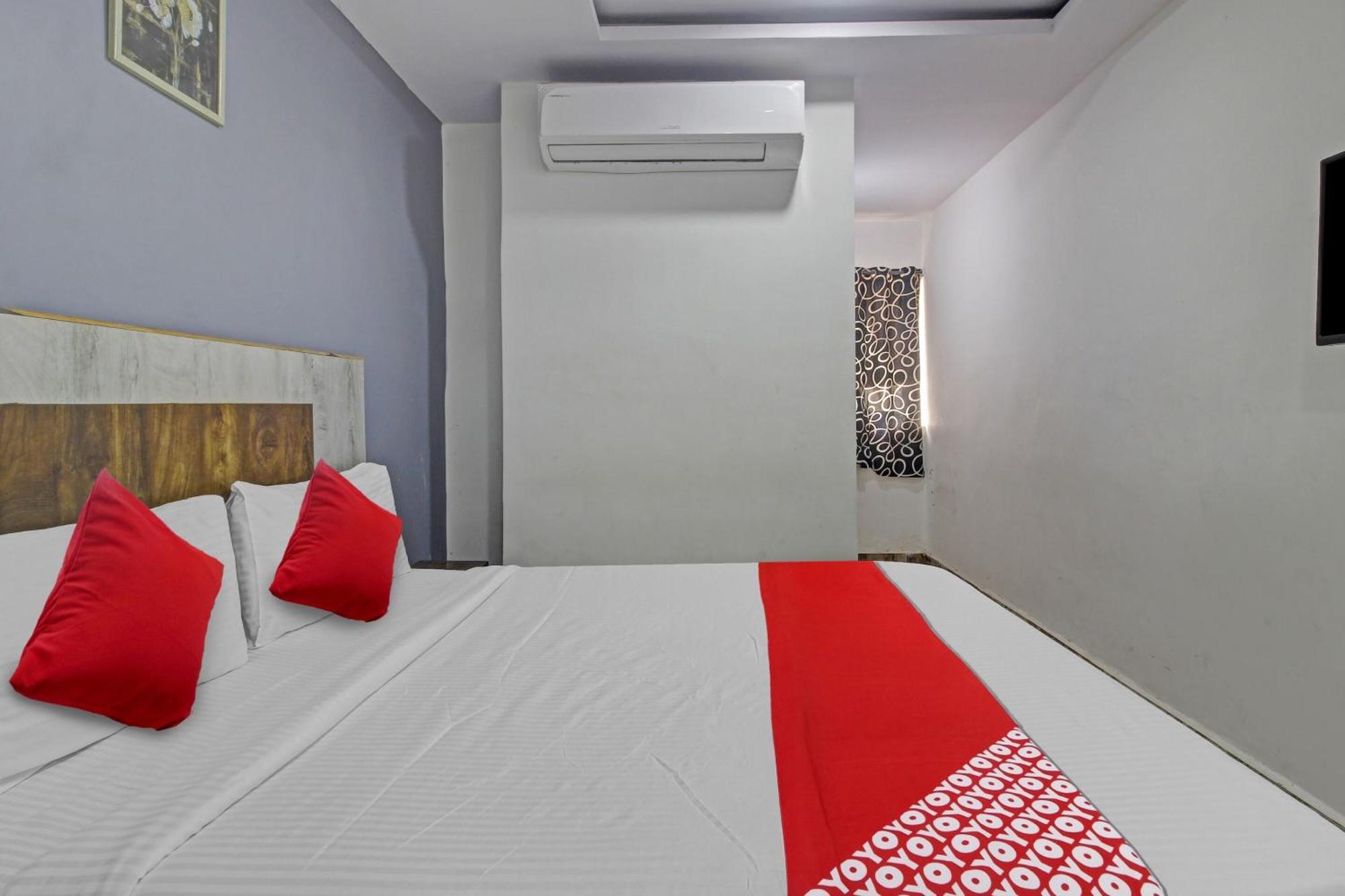 Super Hotel O Sri Sai Regency ハイデラバード エクステリア 写真