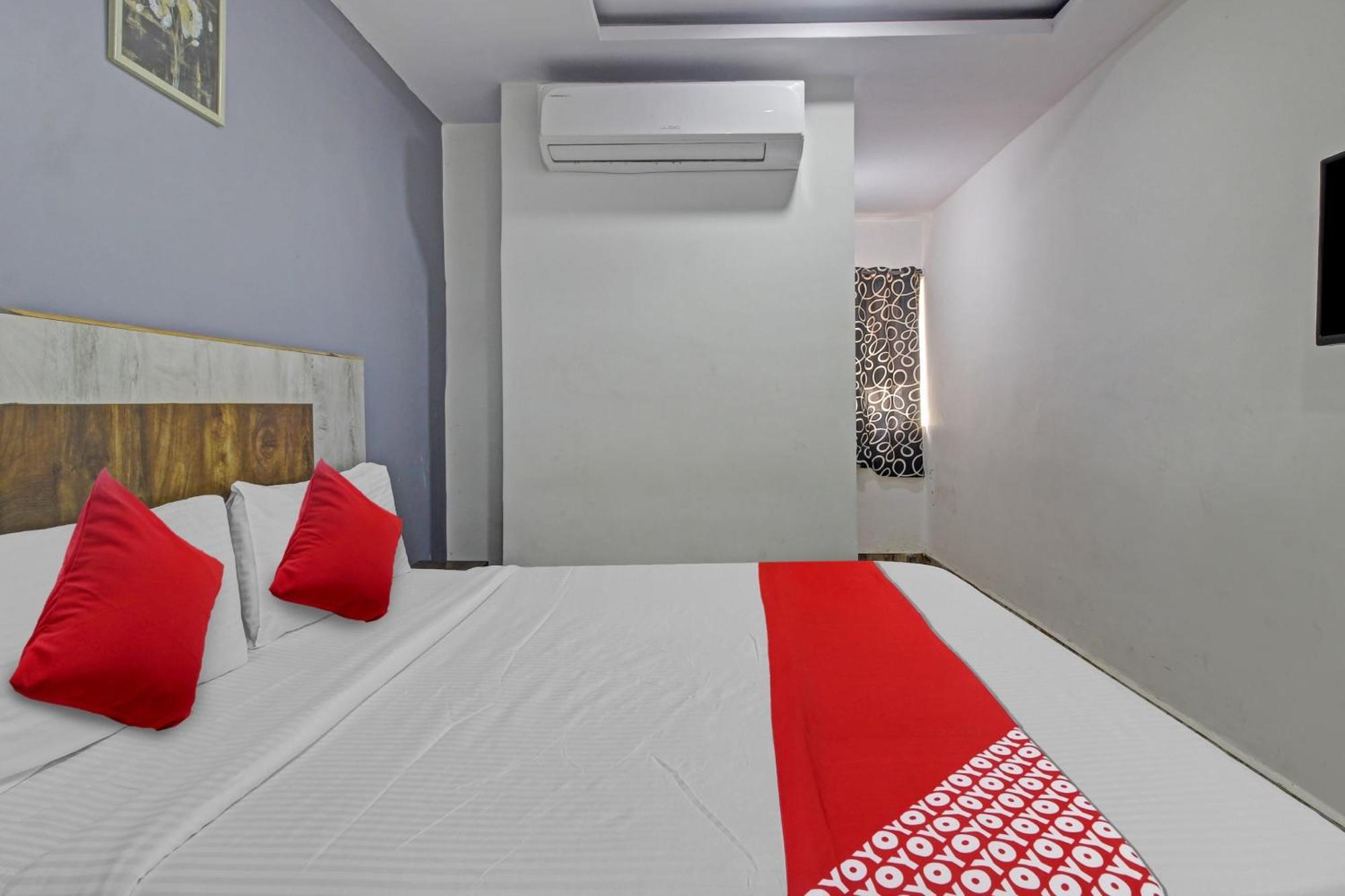 Super Hotel O Sri Sai Regency ハイデラバード エクステリア 写真
