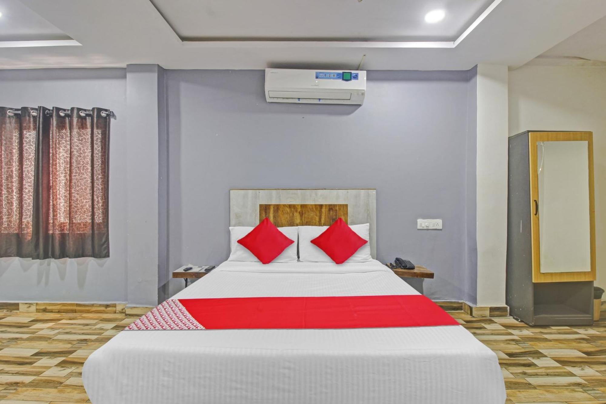 Super Hotel O Sri Sai Regency ハイデラバード エクステリア 写真